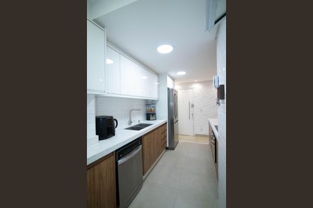 Apartamento à venda com 77m², 3 quartos e 2 vagas Apartamento à venda com 77m², 3 quartos e 2 vagasCozinha