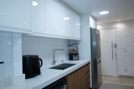 Apartamento à venda com 77m², 3 quartos e 2 vagas Apartamento à venda com 77m², 3 quartos e 2 vagasCozinha