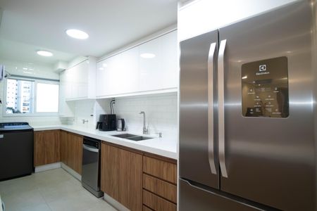 Apartamento à venda com 77m², 3 quartos e 2 vagas Apartamento à venda com 77m², 3 quartos e 2 vagasCozinha