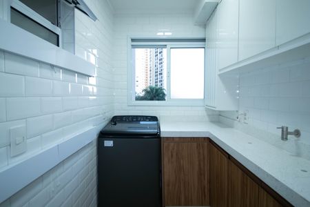 Apartamento à venda com 77m², 3 quartos e 2 vagas Apartamento à venda com 77m², 3 quartos e 2 vagasÁrea de Serviço