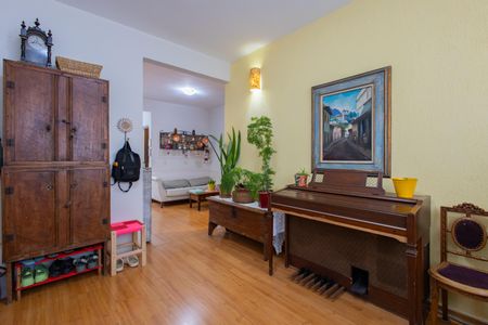 Apartamento à venda com 100m², 3 quartos e 2 vagasSala