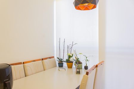 Apartamento à venda com 64m², 3 quartos e 1 vaga Apartamento à venda com 64m², 3 quartos e 1 vagaVaranda