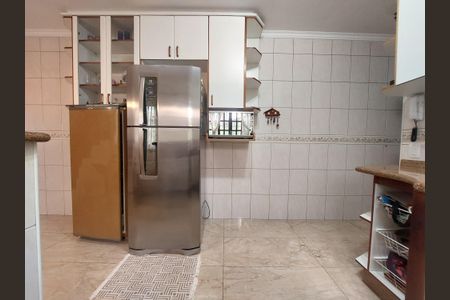 Casa à venda com 150m², 3 quartos e 4 vagas Casa à venda com 150m², 3 quartos e 4 vagasCozinha