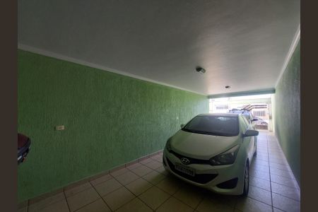 Casa à venda com 150m², 3 quartos e 4 vagas Casa à venda com 150m², 3 quartos e 4 vagasGaragem