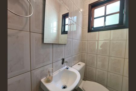 Casa à venda com 150m², 3 quartos e 4 vagas Casa à venda com 150m², 3 quartos e 4 vagasÁrea de Lazer/*Lavabo