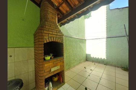 Casa à venda com 150m², 3 quartos e 4 vagas Casa à venda com 150m², 3 quartos e 4 vagasÁrea de Lazer