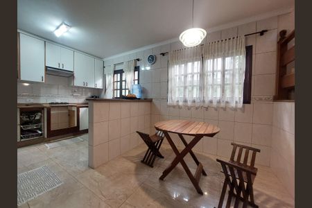 Casa à venda com 150m², 3 quartos e 4 vagas Casa à venda com 150m², 3 quartos e 4 vagasSala de Jantar