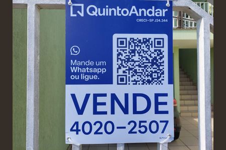 Casa à venda com 150m², 3 quartos e 4 vagas Casa à venda com 150m², 3 quartos e 4 vagasPlaca