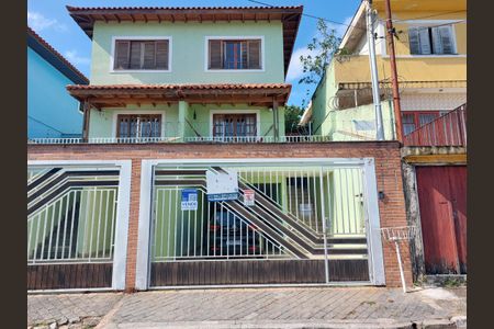 Casa à venda com 150m², 3 quartos e 4 vagas Casa à venda com 150m², 3 quartos e 4 vagasFachada - Garagem