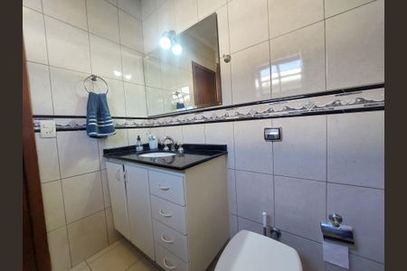 Casa à venda com 150m², 3 quartos e 4 vagas Casa à venda com 150m², 3 quartos e 4 vagasBanheiro Suíte 2