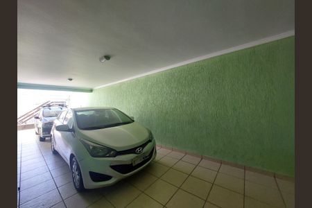 Casa à venda com 150m², 3 quartos e 4 vagas Casa à venda com 150m², 3 quartos e 4 vagasGaragem