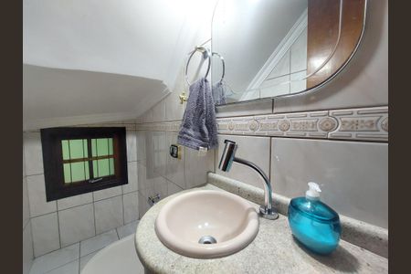 Casa à venda com 150m², 3 quartos e 4 vagas Casa à venda com 150m², 3 quartos e 4 vagasLavabo