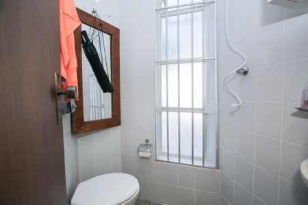 Apartamento à venda com 125m², 3 quartos e 2 vagasBanheiro de Serviço