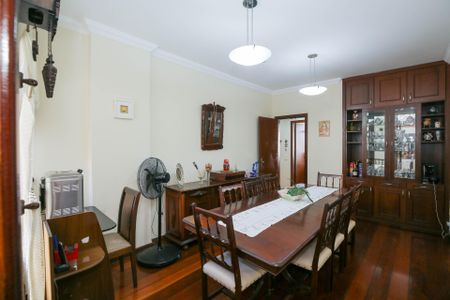 Apartamento à venda com 125m², 3 quartos e 2 vagasSala