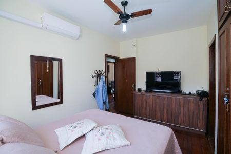 Apartamento à venda com 125m², 3 quartos e 2 vagasSuíte