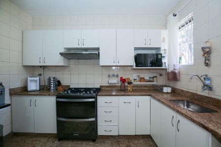Apartamento à venda com 125m², 3 quartos e 2 vagasCozinha