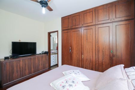 Apartamento à venda com 125m², 3 quartos e 2 vagasSuíte