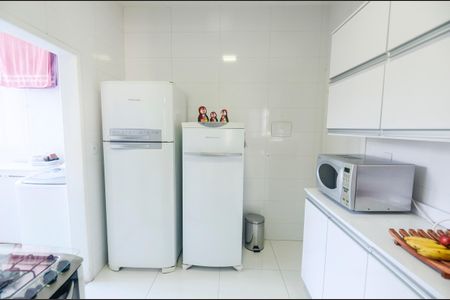 Apartamento à venda com 96m², 2 quartos e sem vaga Apartamento à venda com 96m², 2 quartos e sem vagaCozinha