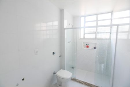 Apartamento à venda com 96m², 2 quartos e sem vaga Apartamento à venda com 96m², 2 quartos e sem vagaBanheiro da Suíte