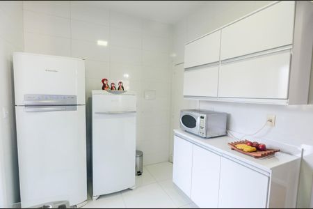 Apartamento à venda com 96m², 2 quartos e sem vaga Apartamento à venda com 96m², 2 quartos e sem vagaCozinha
