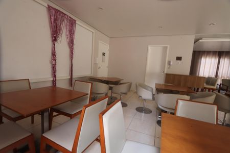 Apartamento à venda com 45m², 2 quartos e 1 vagaÁrea comum - Salão de festas