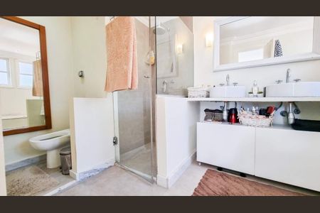 Casa à venda com 700m², 6 quartos e 3 vagas