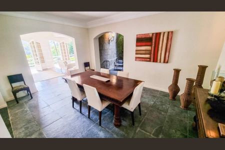 Casa à venda com 700m², 6 quartos e 3 vagas