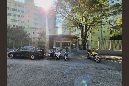 Apartamento à venda com 65m², 3 quartos e sem vaga Apartamento à venda com 65m², 3 quartos e sem vagaEntrada