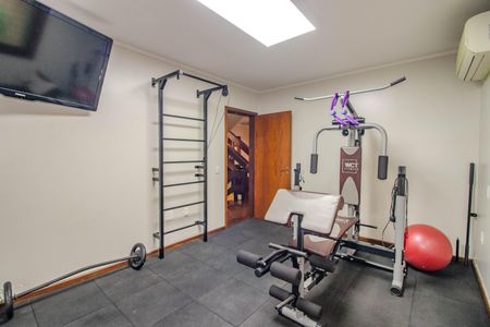 Casa à venda com 340m², 3 quartos e 2 vagas Casa à venda com 340m², 3 quartos e 2 vagasQuarto 1