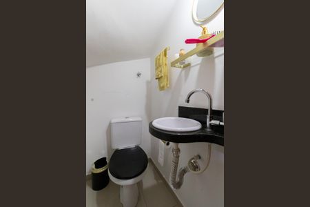 Casa de condomínio à venda com 64m², 2 quartos e 1 vaga Casa de condomínio à venda com 64m², 2 quartos e 1 vagaLavabo