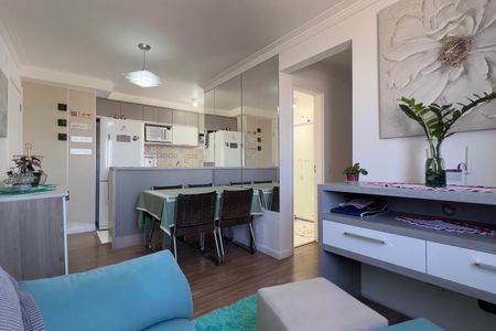 Apartamento à venda com 44m², 2 quartos e 1 vaga Apartamento à venda com 44m², 2 quartos e 1 vagaSala