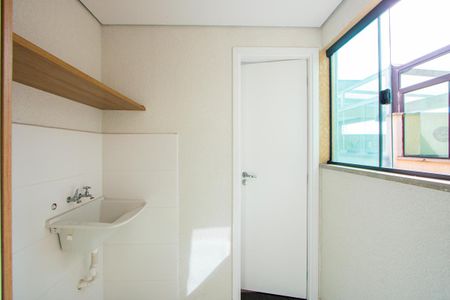 Casa de condomínio para alugar com 72m², 1 quarto e 1 vaga Casa de condomínio para alugar com 72m², 1 quarto e 1 vagaÁrea de serviço