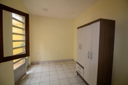 Casa à venda com 101m², 2 quartos e 2 vagas Casa à venda com 101m², 2 quartos e 2 vagasQuarto de Serviço