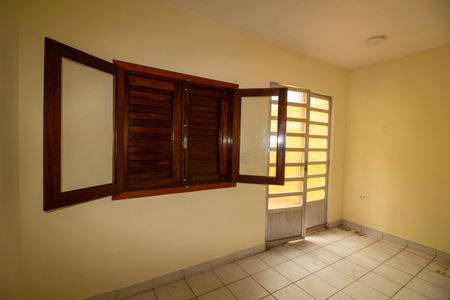 Casa à venda com 101m², 2 quartos e 2 vagas Casa à venda com 101m², 2 quartos e 2 vagasQuarto de Serviço