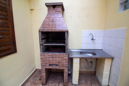 Casa à venda com 101m², 2 quartos e 2 vagas Casa à venda com 101m², 2 quartos e 2 vagasChurrasqueira