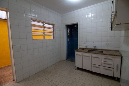 Casa à venda com 101m², 2 quartos e 2 vagas Casa à venda com 101m², 2 quartos e 2 vagasCozinha