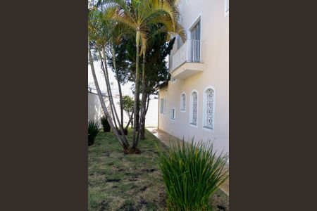 Casa à venda com 340m², 5 quartos e 6 vagas Casa à venda com 340m², 5 quartos e 6 vagasÁrea comum