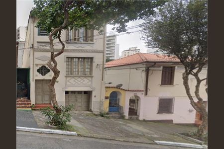 Casa à venda com 227m², 3 quartos e 2 vagas