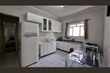 Casa à venda com 160m², 4 quartos e 5 vagas