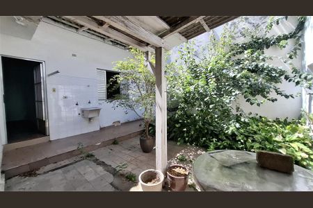 Casa à venda com 160m², 4 quartos e 5 vagas