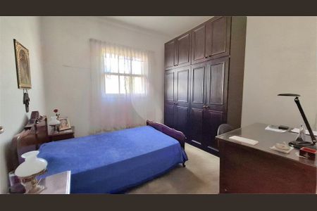 Casa à venda com 160m², 4 quartos e 5 vagas