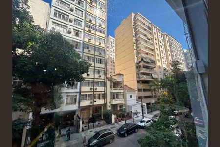 Apartamento à venda com 109m², 3 quartos e sem vaga Apartamento à venda com 109m², 3 quartos e sem vagaSala - vista