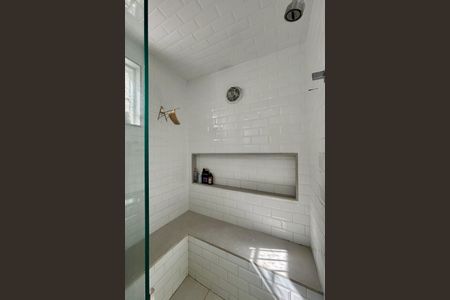 Apartamento à venda com 109m², 3 quartos e sem vaga Apartamento à venda com 109m², 3 quartos e sem vagaBanheiro da Suíte