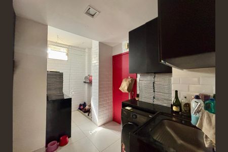 Apartamento à venda com 109m², 3 quartos e sem vaga Apartamento à venda com 109m², 3 quartos e sem vagaÁrea de serviço