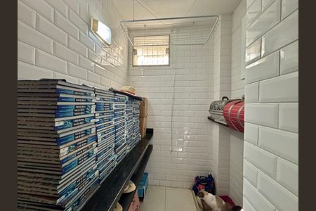 Apartamento à venda com 109m², 3 quartos e sem vaga Apartamento à venda com 109m², 3 quartos e sem vagaÁrea de serviço
