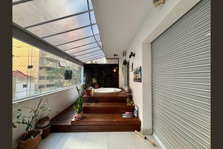 Apartamento à venda com 109m², 3 quartos e sem vaga Apartamento à venda com 109m², 3 quartos e sem vagaSala - Jacuzzi