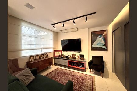 Apartamento à venda com 109m², 3 quartos e sem vaga Apartamento à venda com 109m², 3 quartos e sem vagaSala