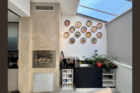 Apartamento à venda com 109m², 3 quartos e sem vaga Apartamento à venda com 109m², 3 quartos e sem vagaCozinha americana