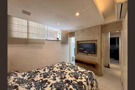 Apartamento à venda com 109m², 3 quartos e sem vaga Apartamento à venda com 109m², 3 quartos e sem vagaSuíte