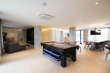 Studio à venda com 104m², 2 quartos e 2 vagas Studio à venda com 104m², 2 quartos e 2 vagasÁrea comum - Sala de Jogos